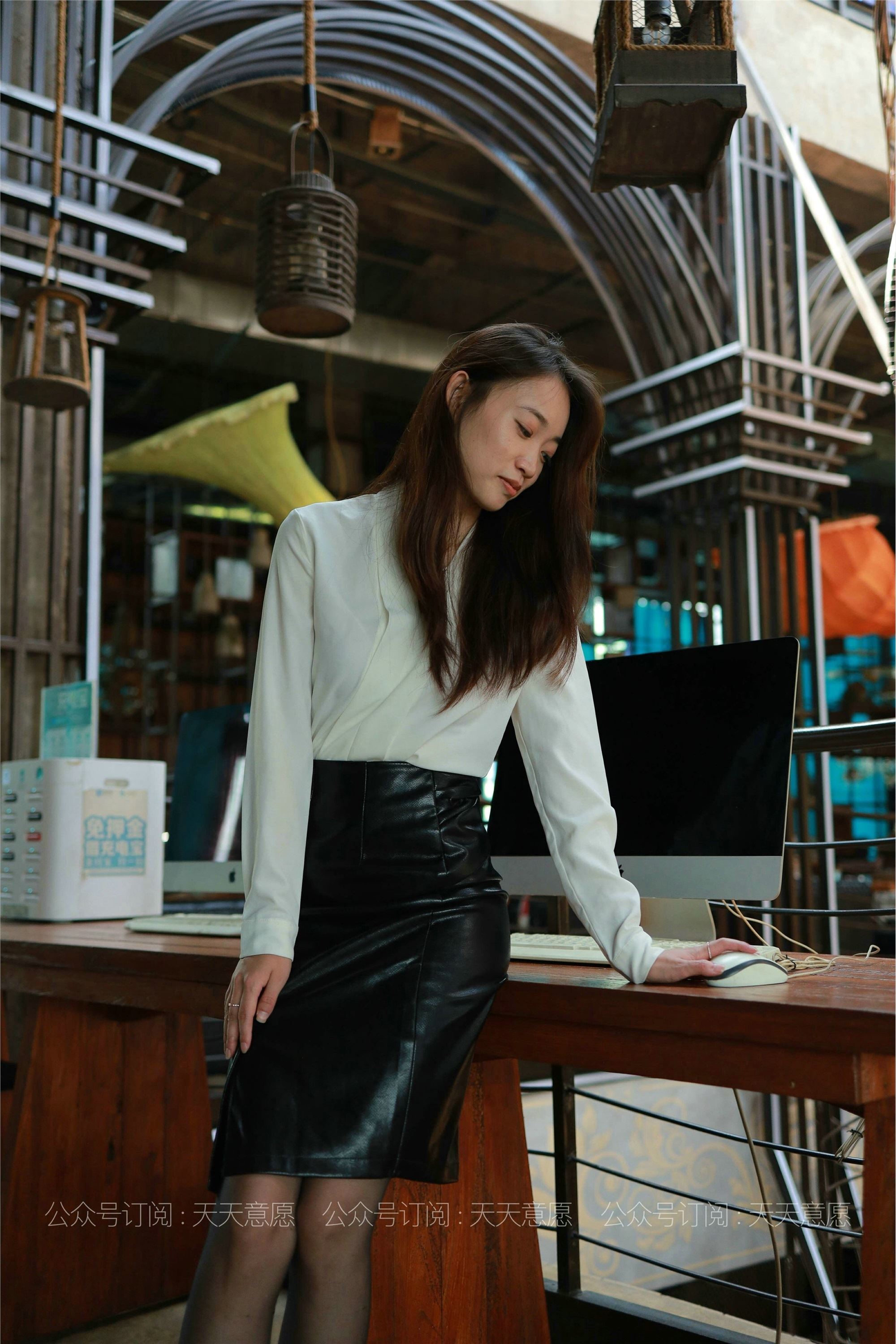 IESS异思趣向  2021.06.30 丝享家847：小高《OL黑玫瑰》